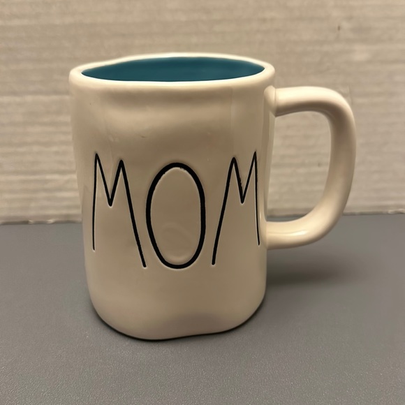 Rea Dunn 'MOM' Mug - Picture 1 of 4
